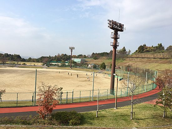 訪問当日は、多目的グラウンドでソフトボール大会らしき姿。